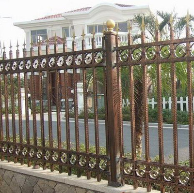 乐天腾飞定制北京铁艺护栏